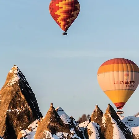 Otel Whisper Cave House 3*