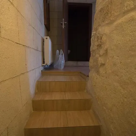 Hotel Whisper Cave House 3*